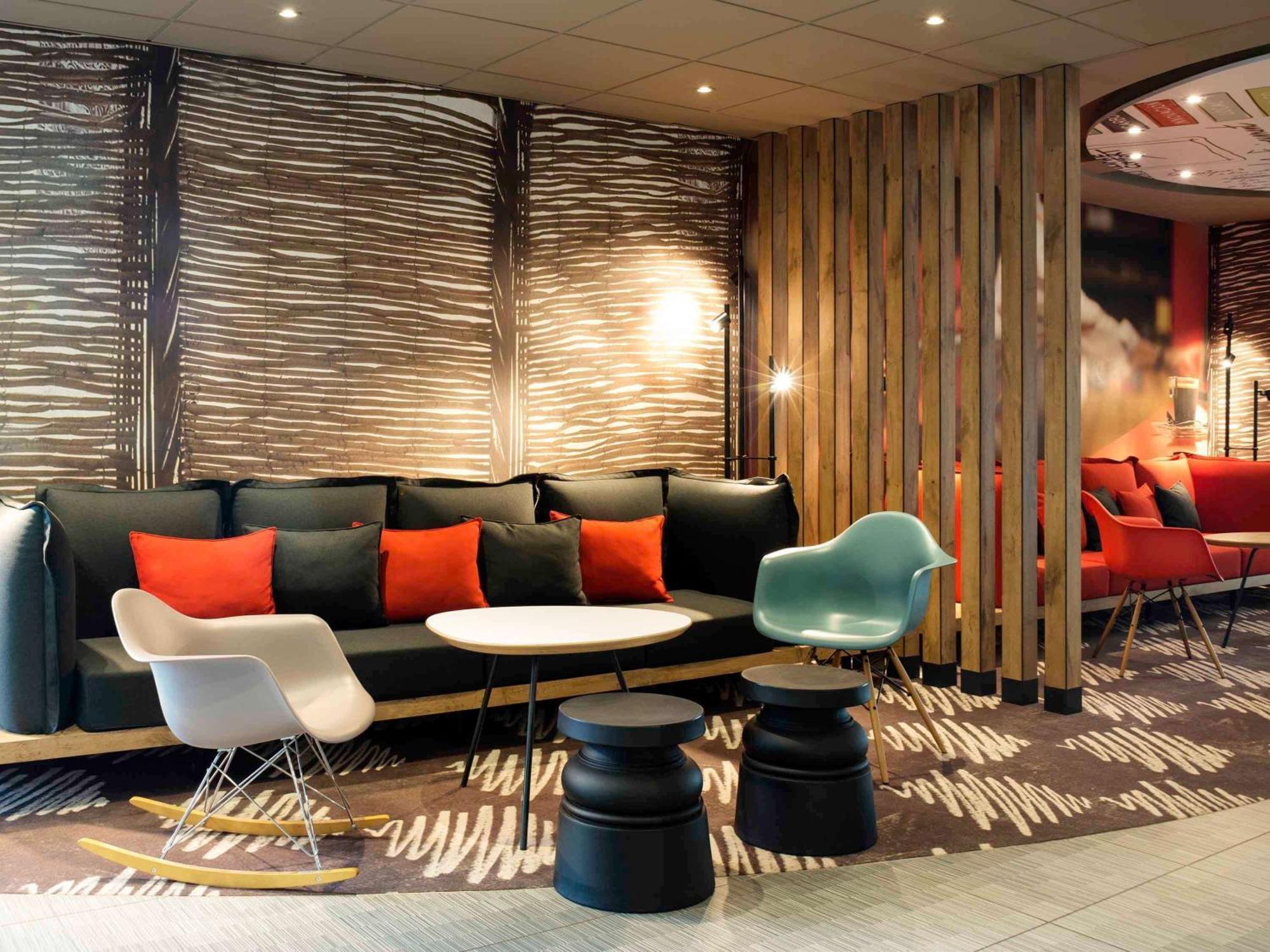 Ibis Poznan Stare Miasto Luaran gambar