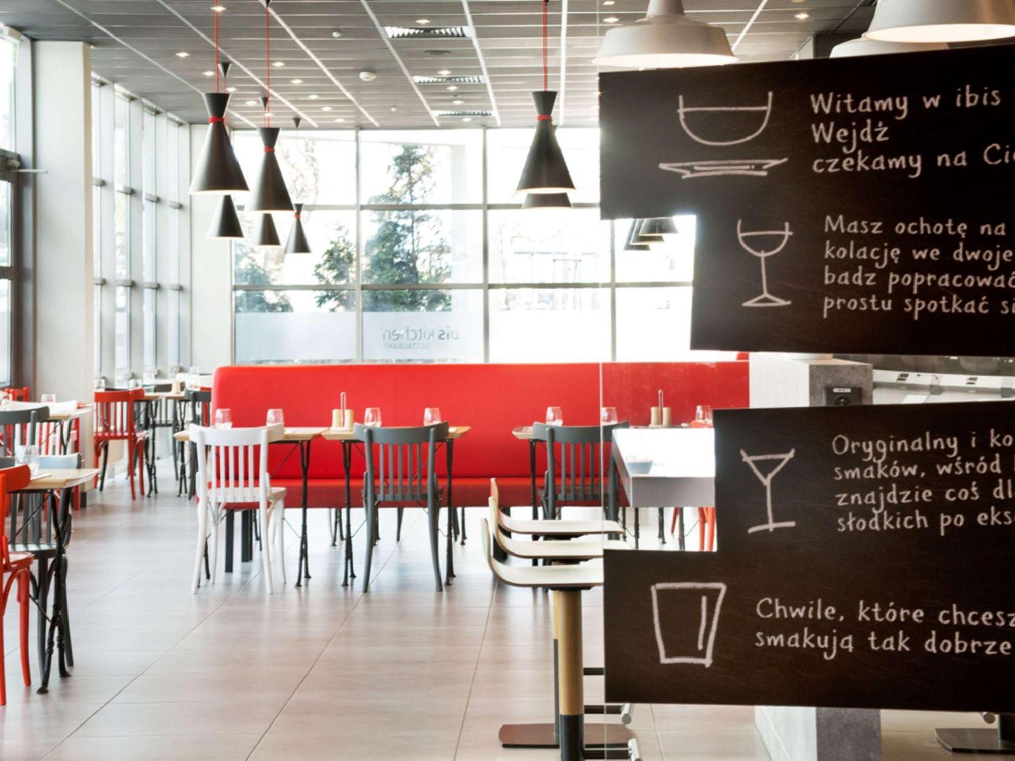 Ibis Poznan Stare Miasto Luaran gambar
